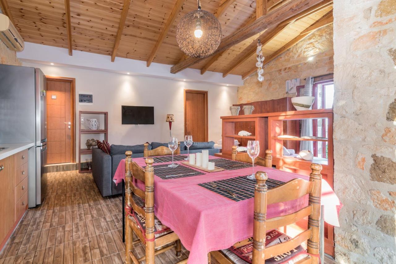 Casa Petra - Stone Cottage Farmhouses Argassi Extérieur photo