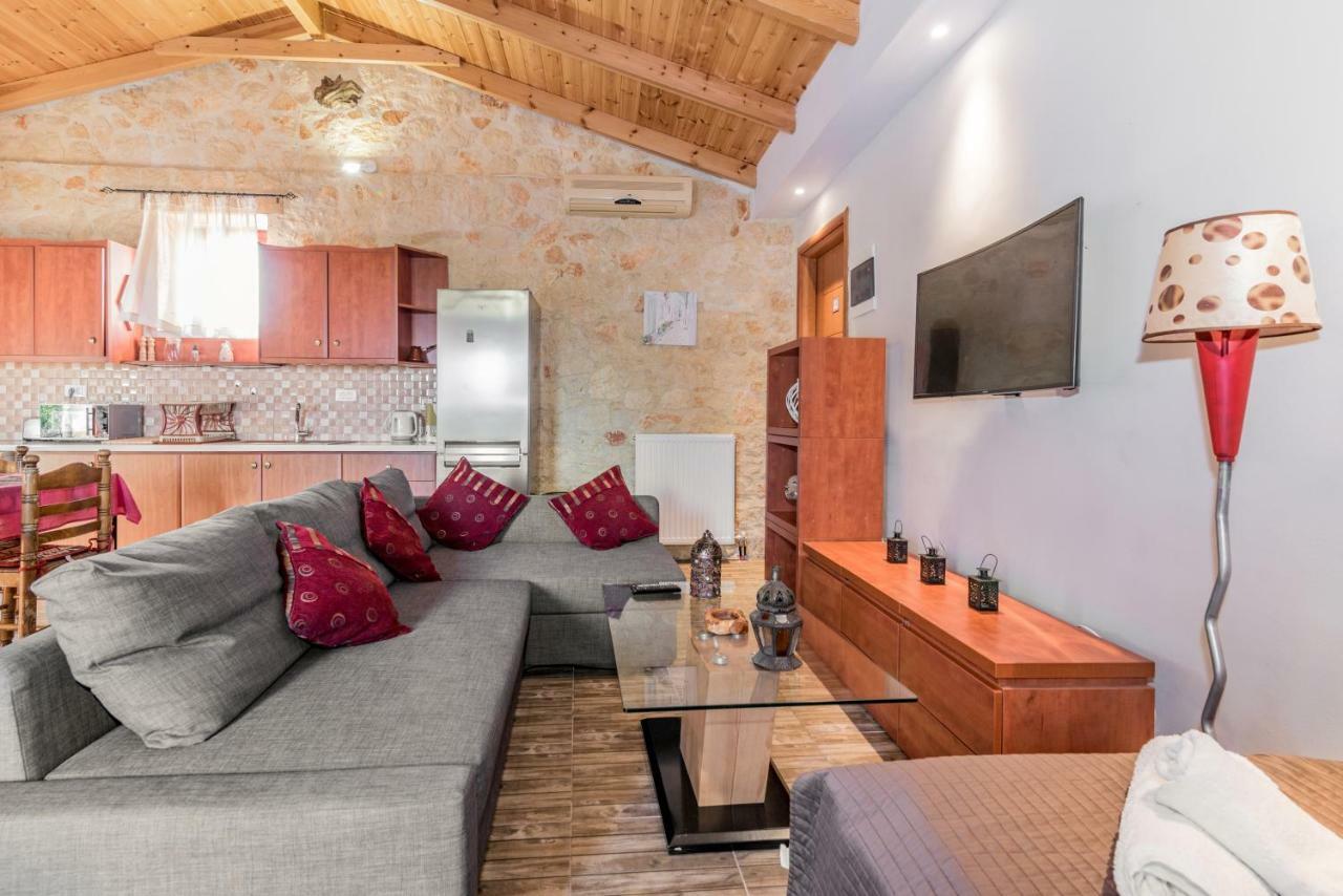 Casa Petra - Stone Cottage Farmhouses Argassi Extérieur photo